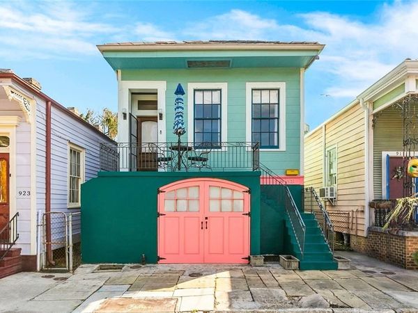 921 CLOUET Street , New Orleans, LA 70117