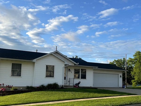 412 3Rd Street, Victor, IA 52347