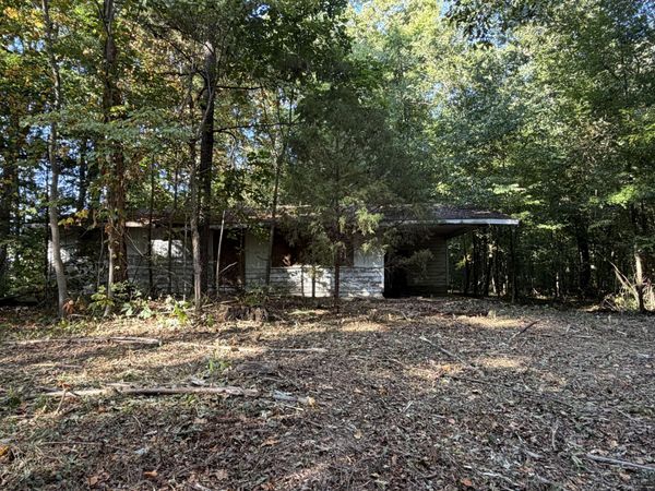 2742 Michigan Avenue Road, Cleveland, TN 37323