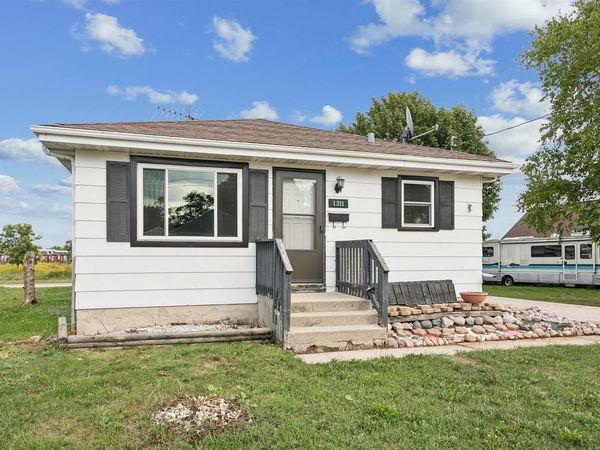 1311 S 31ST STREET, Manitowoc, WI 54220