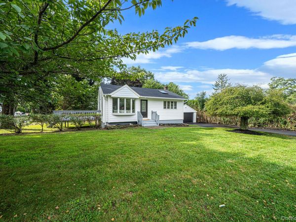 14 Millers Road , Sound Beach, NY 11789