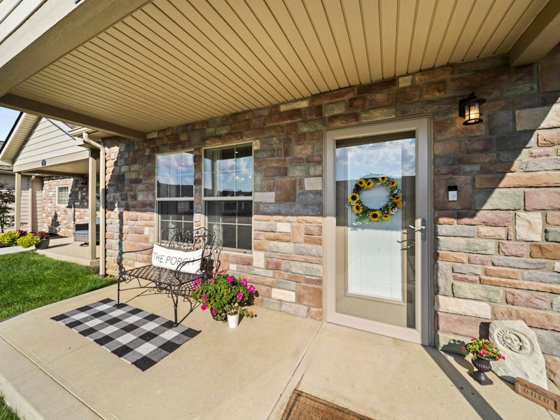 656 Exeter Way, Marion, OH 43302 Photo 2