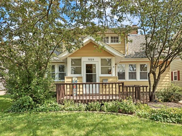 7825 17th Ave, Kenosha, WI 53143