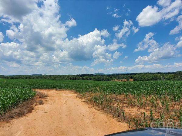 3641 US Highway 21 Highway , Hamptonville, NC 27020