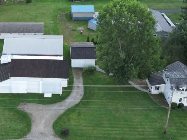 203 N Applecreek Road, Wooster, OH 44691