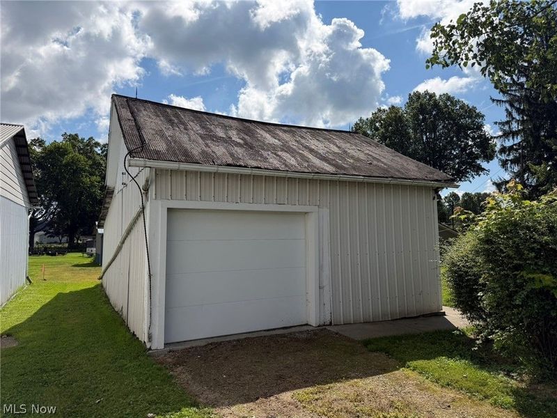 203 N Applecreek Road, Wooster, OH 44691 Photo 18