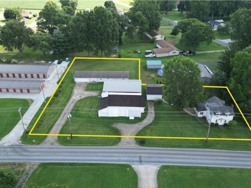 203 N Applecreek Road, Wooster, OH 44691 Photo 2
