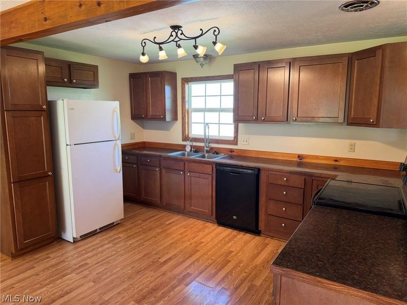 203 N Applecreek Road, Wooster, OH 44691 Photo 24