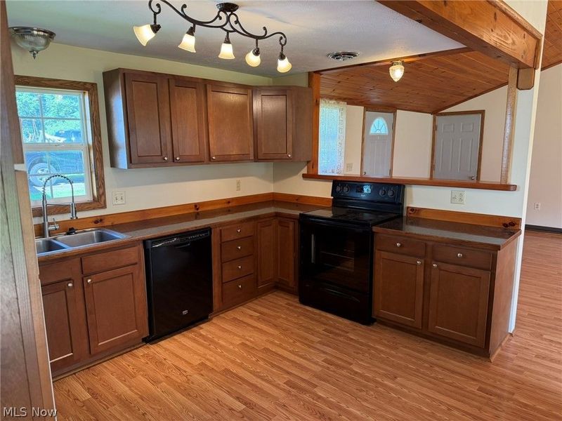 203 N Applecreek Road, Wooster, OH 44691 Photo 25