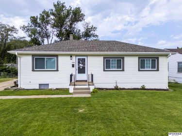 5306 N 47th Street, Omaha, NE 68104