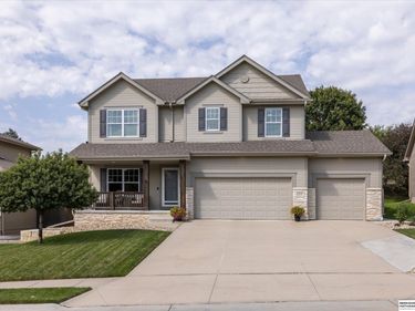 19320 Blaine Street, Omaha, NE 68135