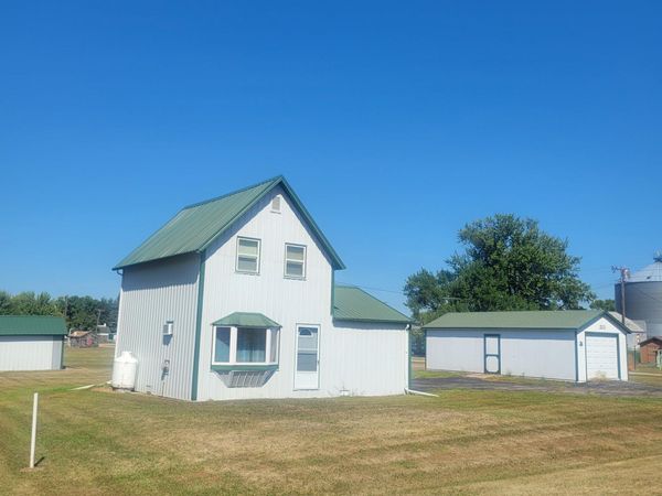 213 4th Street SW, Kent, MN 56553