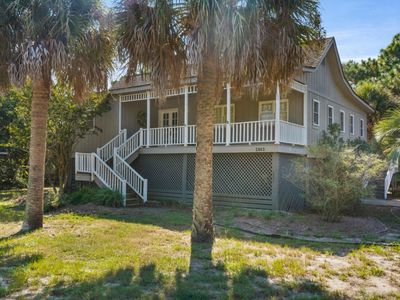 2863 Middle Street, Sullivans Island, SC 29482