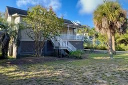 2863 Middle Street photo 4