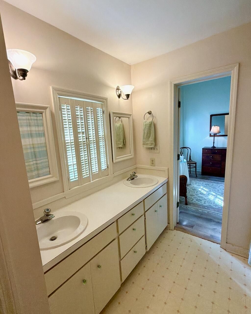 2863 Middle Street Photo 23