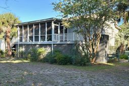 2863 Middle Street photo 4