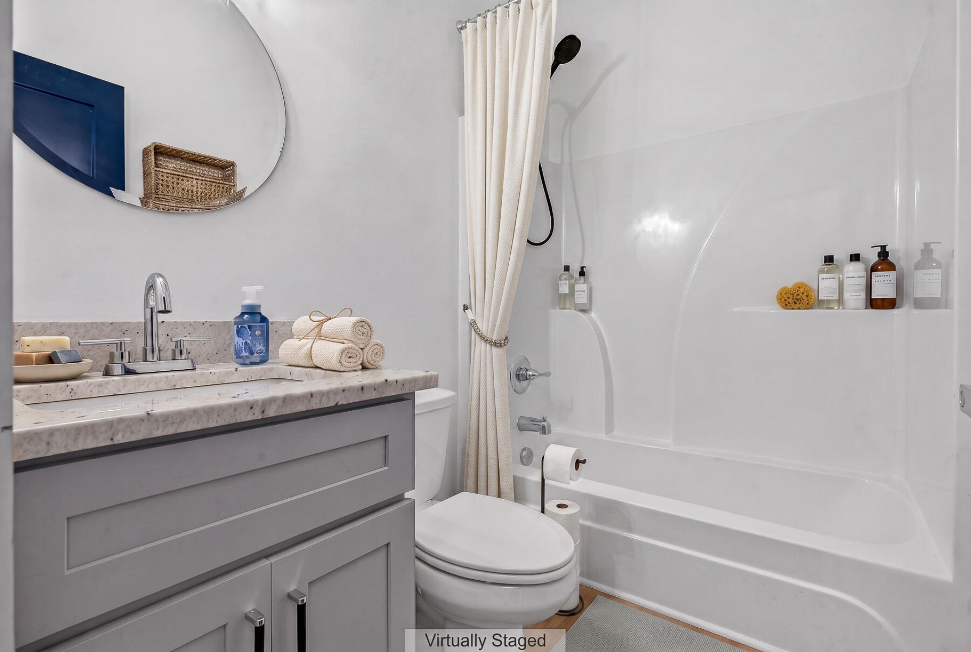 2034 NE Longwood Road Photo 26