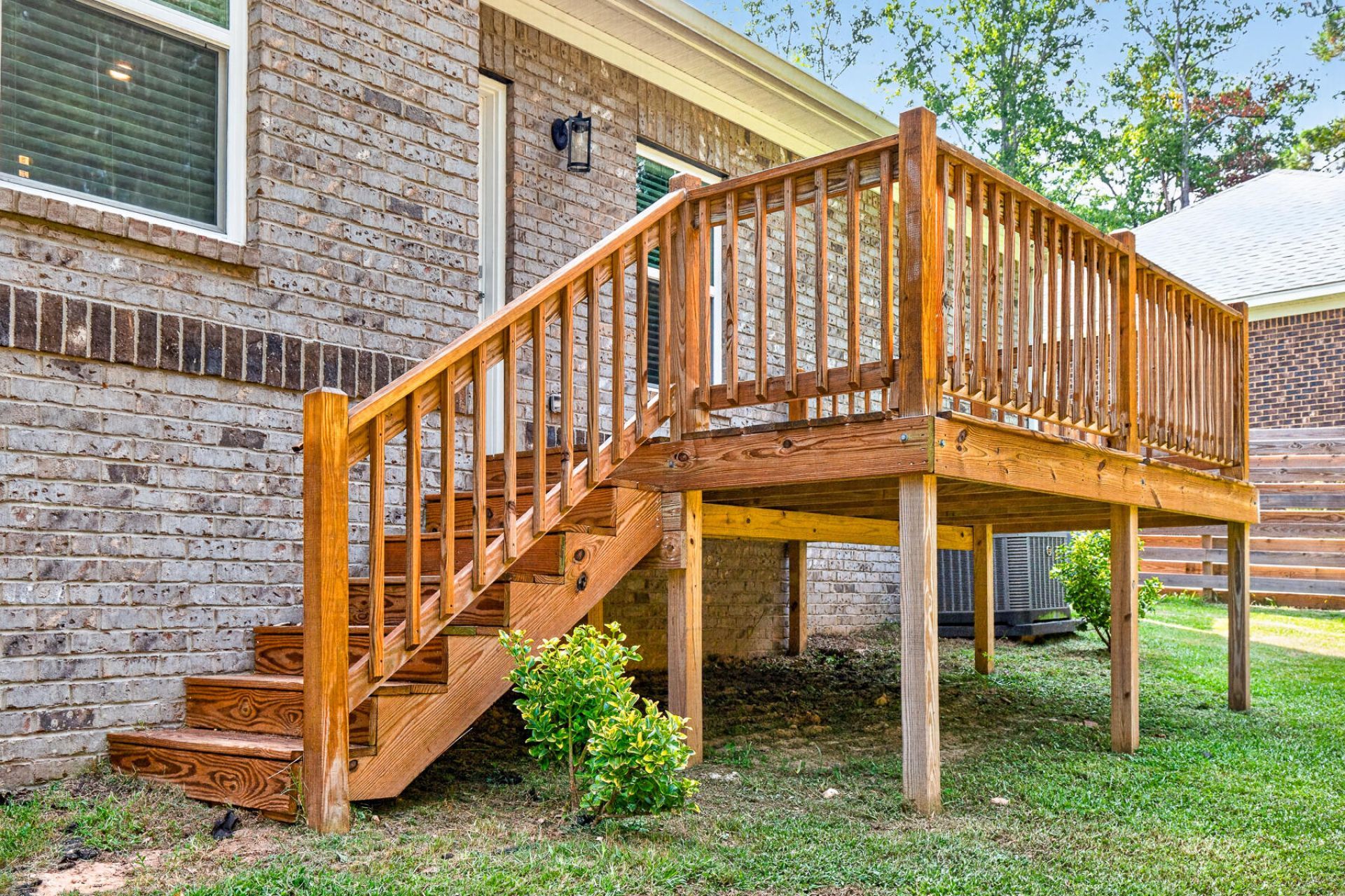 2034 NE Longwood Road Photo 29