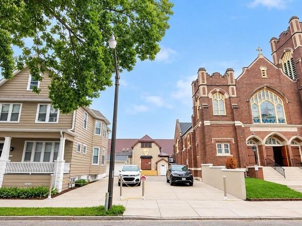 2821 W Harrison AVENUE #2827, Milwaukee, WI 53215