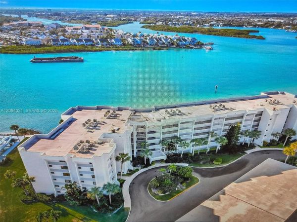 1542 Jupiter Cove Dr, Unit 207, Jupiter, FL 33469