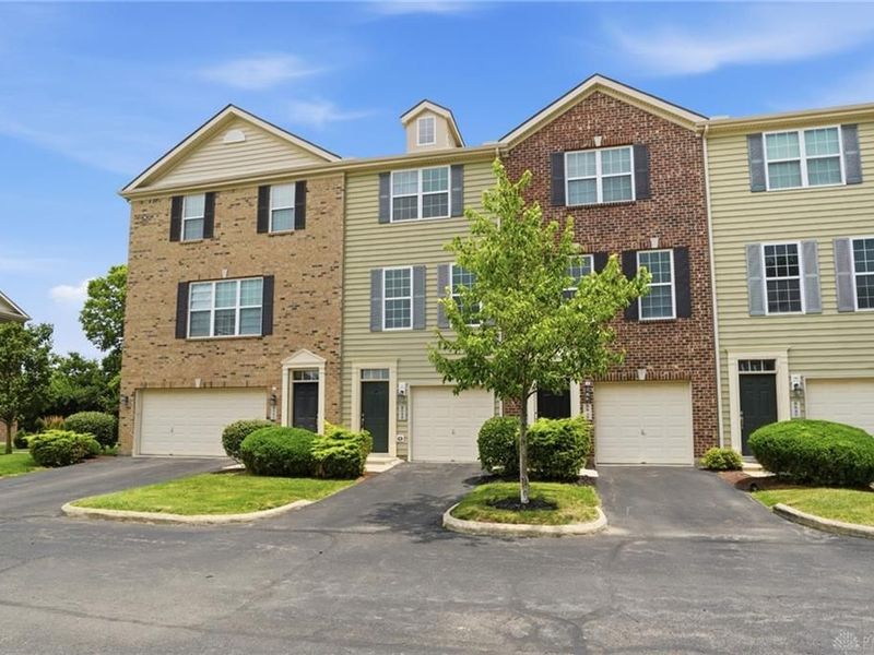 9543 Tahoe Drive, Centerville, OH 45458 Photo 2
