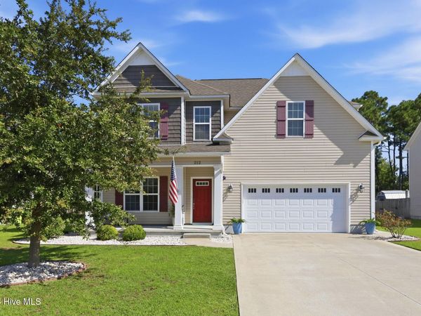 212 Independence Boulevard, Newport, NC 28570