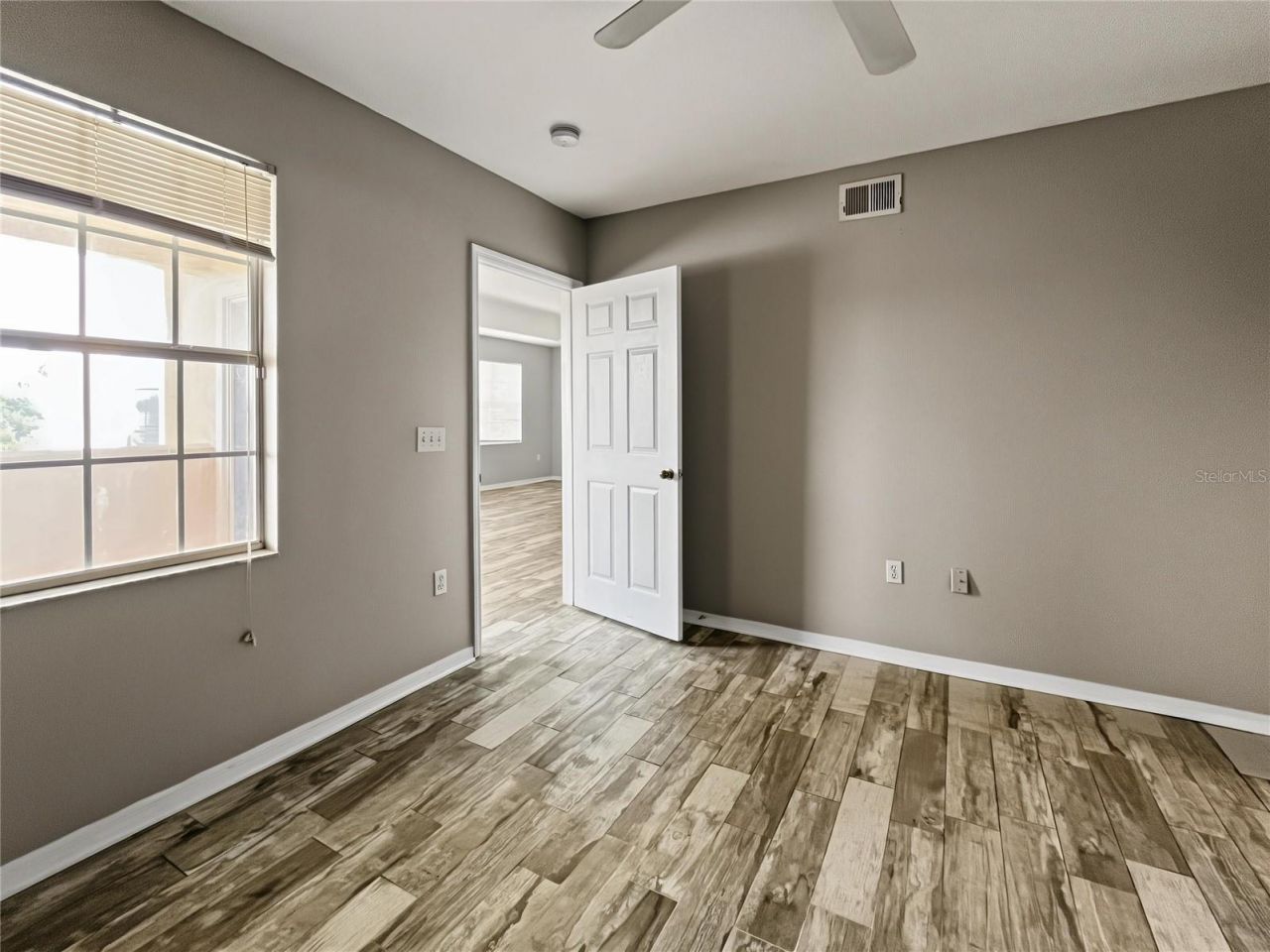 3005 Chianti Court, Unit 208, Sarasota, FL 34237 Photo
