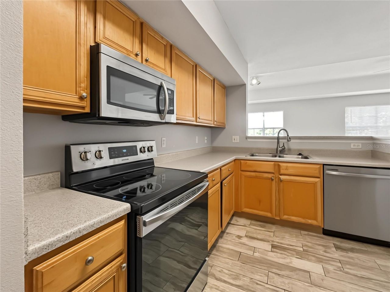 3005 Chianti Court, Unit 208, Sarasota, FL 34237 Photo