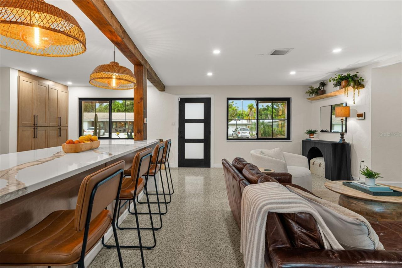 2410 Valencia Drive, Sarasota, FL 34239 Photo