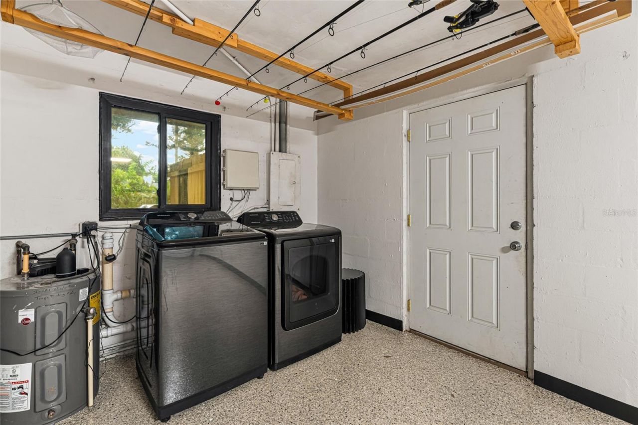2410 Valencia Drive, Sarasota, FL 34239 Photo