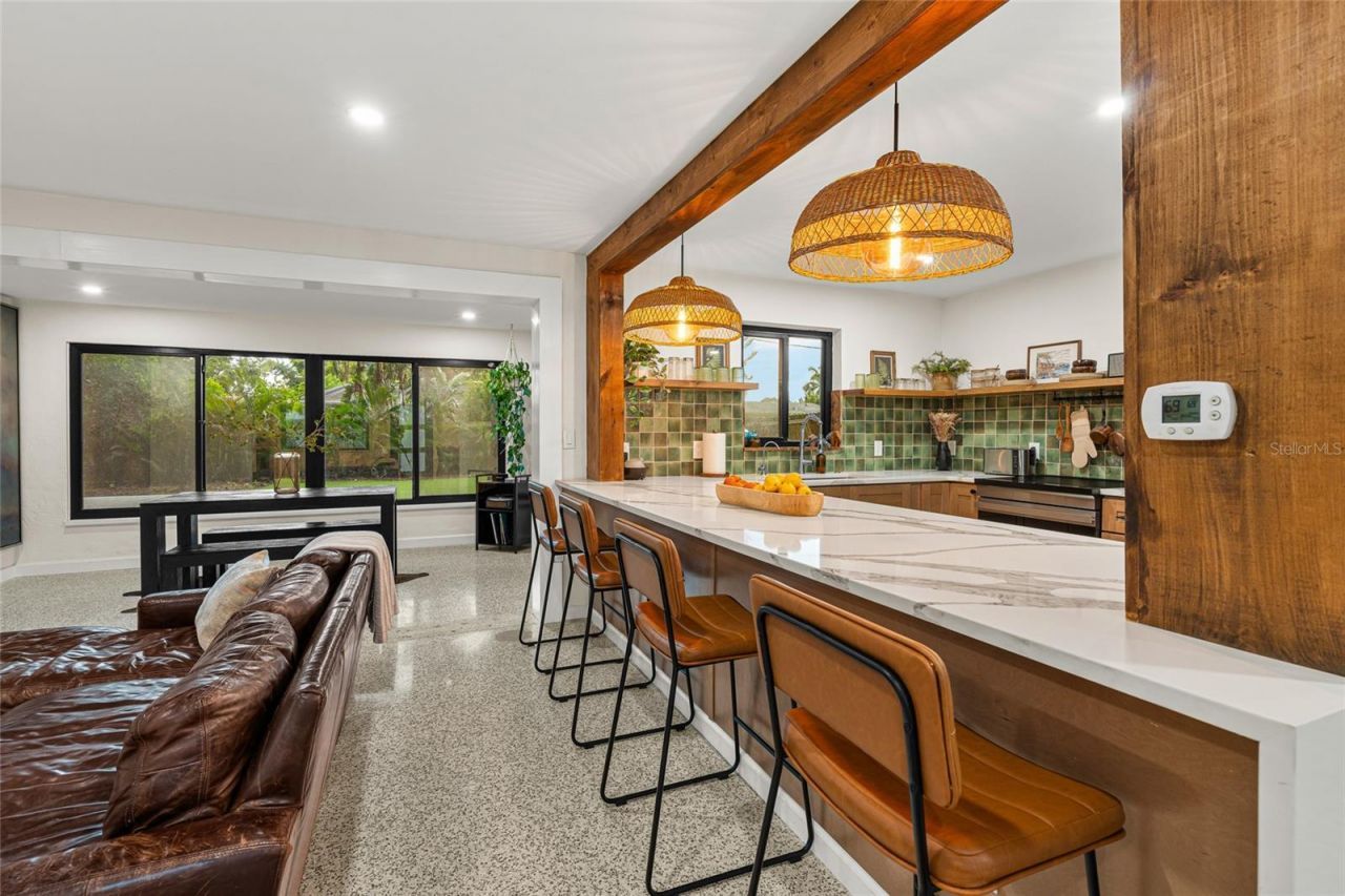 2410 Valencia Drive, Sarasota, FL 34239 Photo