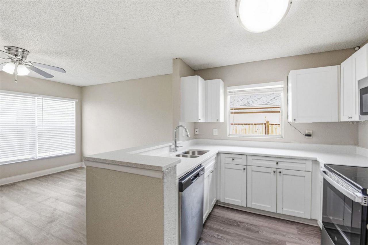 1616 27th Avenue E, Bradenton, FL 34208 Photo