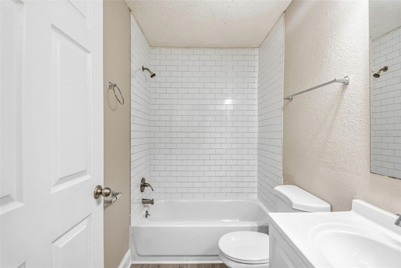 1616 27th Avenue E, Bradenton, FL 34208 Photo