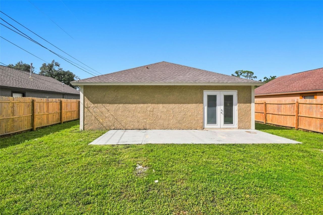 1616 27th Avenue E, Bradenton, FL 34208 Photo