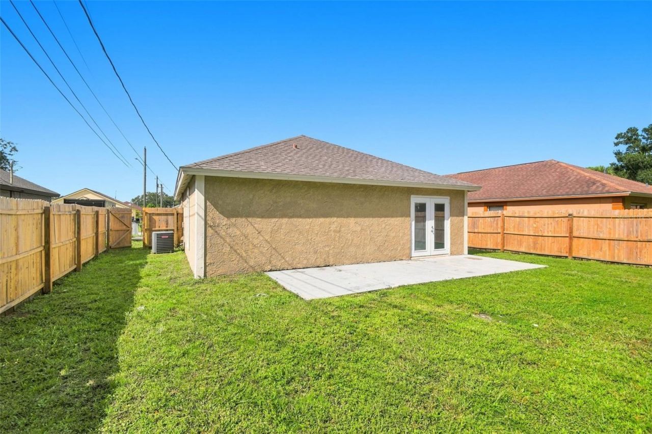 1616 27th Avenue E, Bradenton, FL 34208 Photo