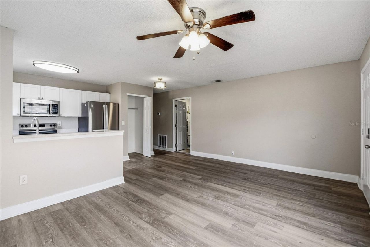 1616 27th Avenue E, Bradenton, FL 34208 Photo