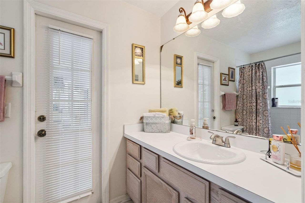 699 N Endeavour Drive, Winter Springs, FL 32708 Photo