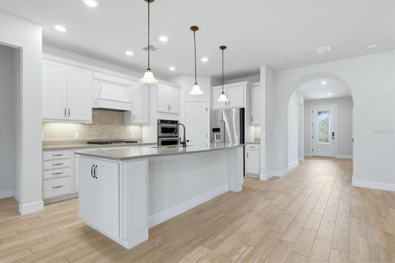 16714 Ellsworth Avenue , Bradenton, FL 34202 Photo