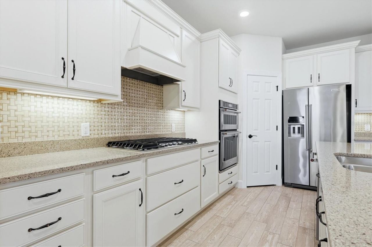 16714 Ellsworth Avenue , Bradenton, FL 34202 Photo