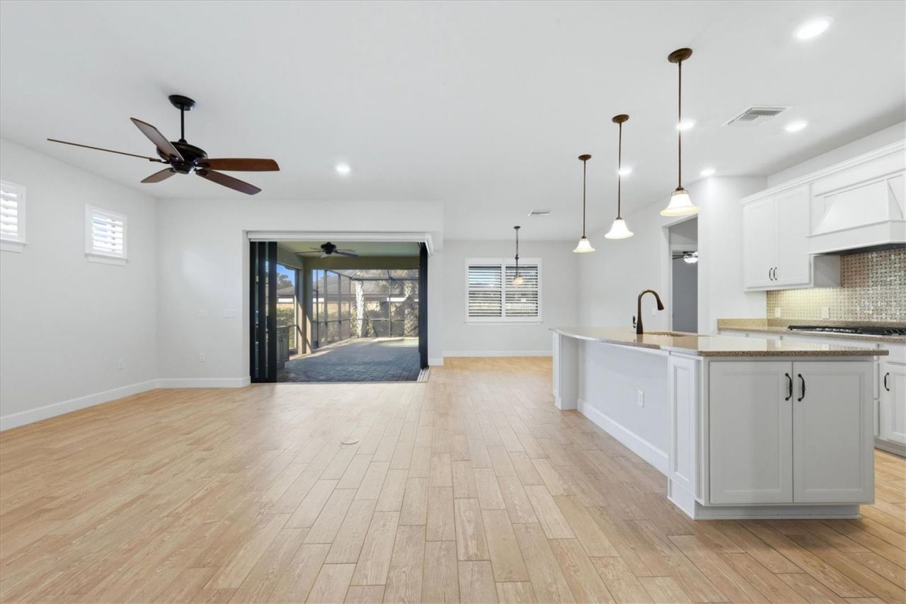 16714 Ellsworth Avenue , Bradenton, FL 34202 Photo