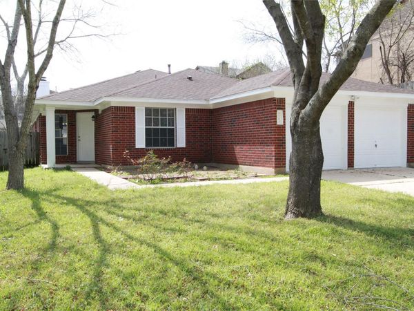 9705 DALEWOOD DR, Austin, TX 78729