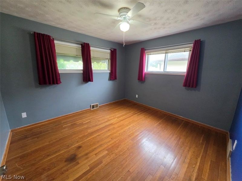 1371 W Miner Road, Mayfield Heights, OH 44124 Photo 7