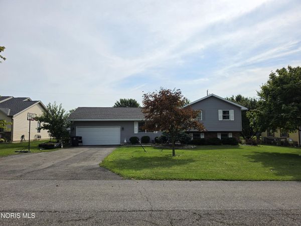 723 Chestnut Drive , Upper Sandusky, OH 43351