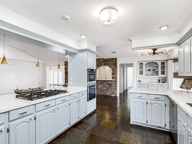 4204 Pine Park Dr, Baton Rouge, LA 70809