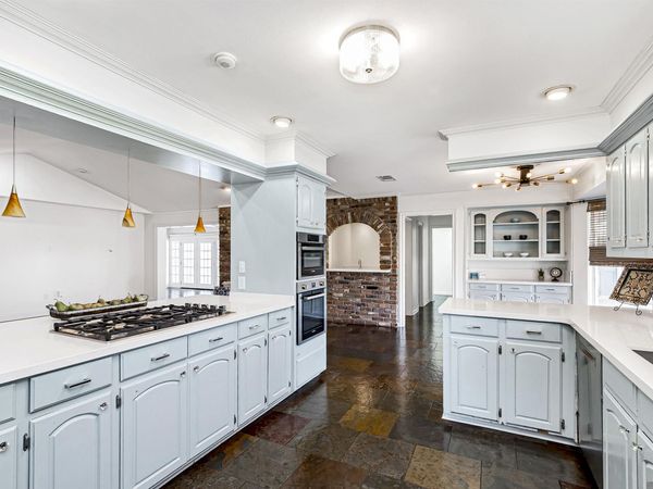 4204 Pine Park Dr, Baton Rouge, LA 70809