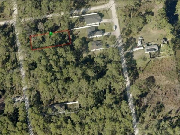 1475 East Parkway, DeLand, FL 32724