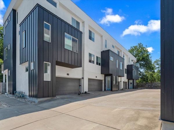 1801 E 2nd ST, Unit 8, Austin, TX 78702