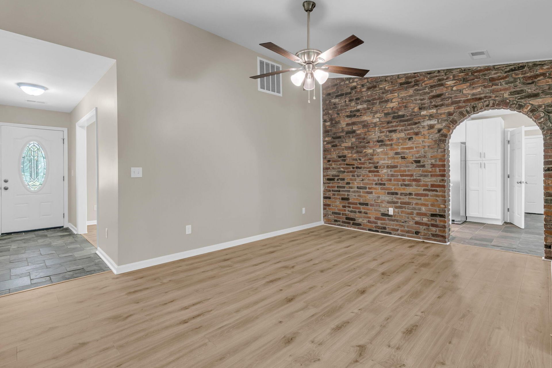109 Halcyon Road Photo 16