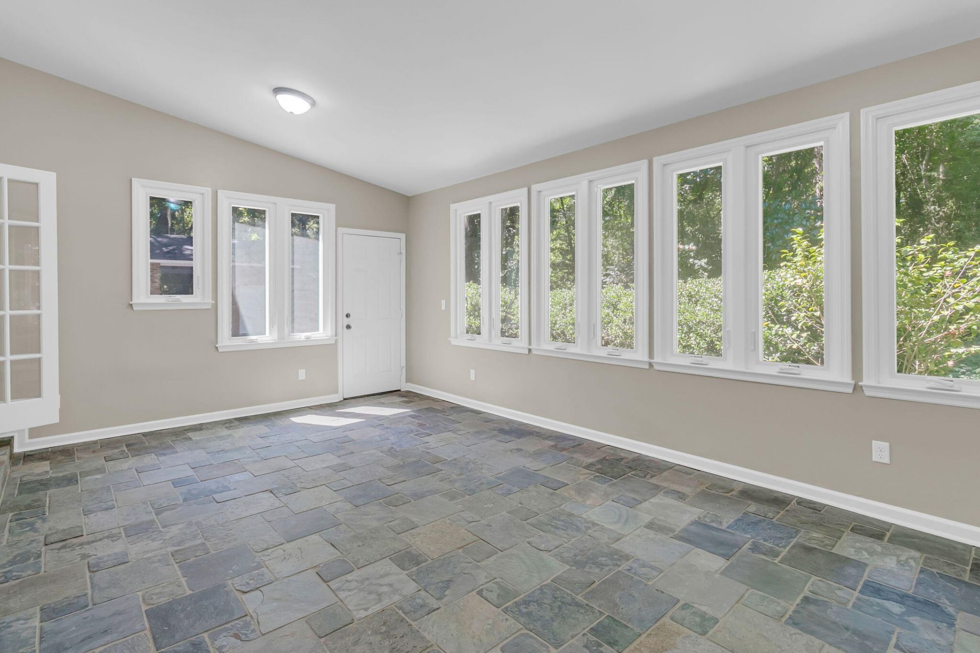 109 Halcyon Road Photo 23