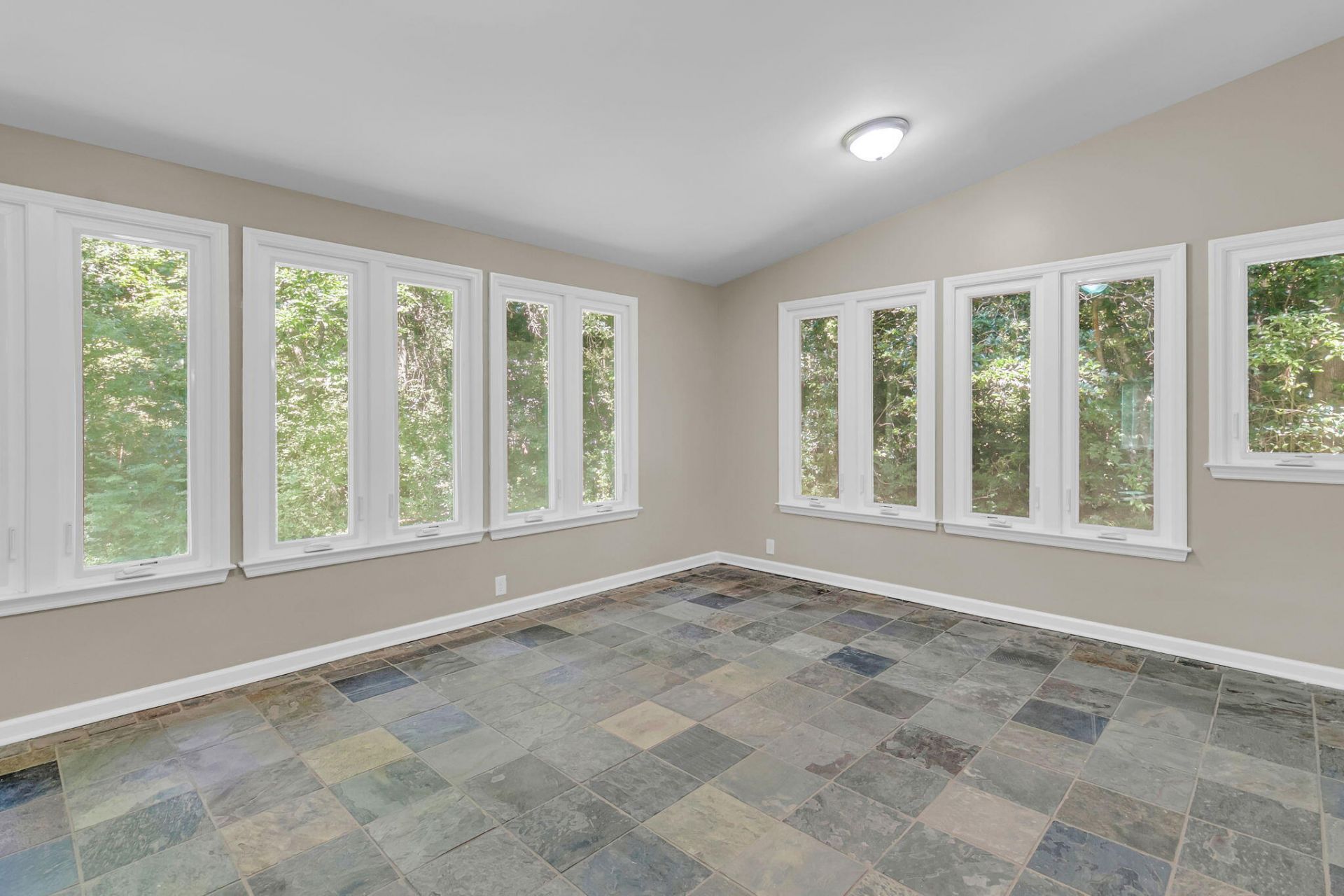 109 Halcyon Road Photo 24